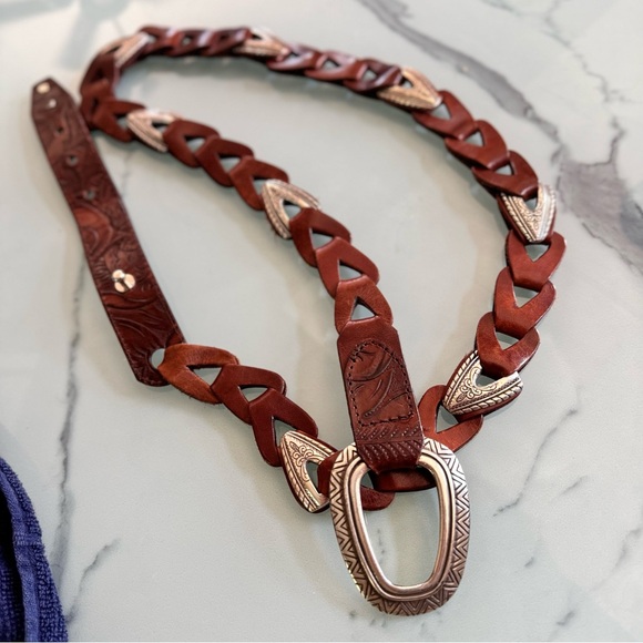 Vintage Leather and Silver Link Cowgirl Belt - Picture 4 of 9